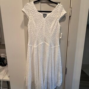Rabbit Designs White Lace Cap Sleeve Fit Flare Dress Size 10 V‎ Neck